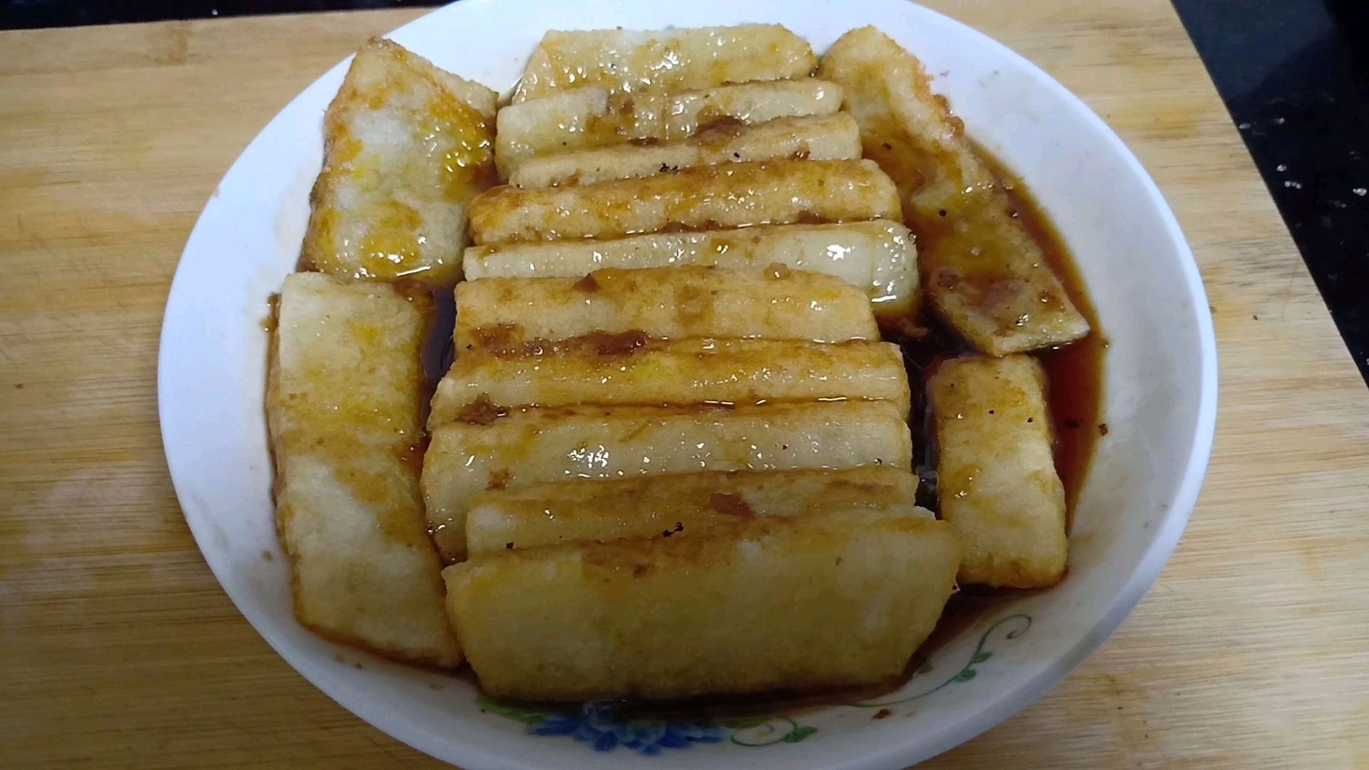 软糯香甜又好吃的红糖糍粑,做法很简单,儿子很喜欢吃