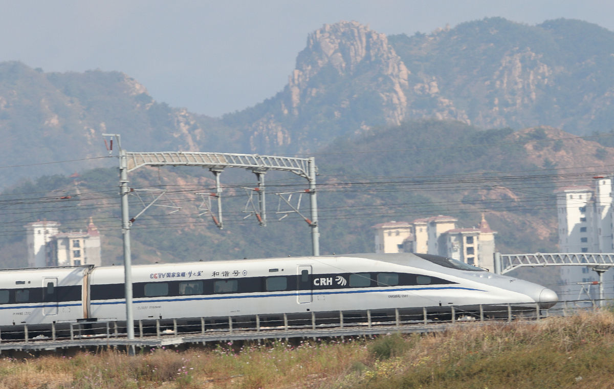 伊犁职业技术学院单招有高铁乘务专业吗