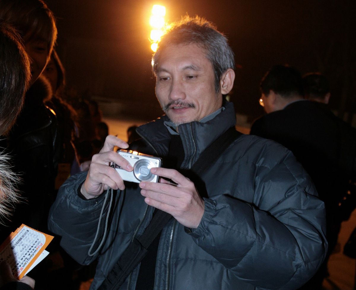 2007年 11月 27日 , 北京 , 古装 搞笑 音乐剧 《 奉旨 越狱 》 在 天