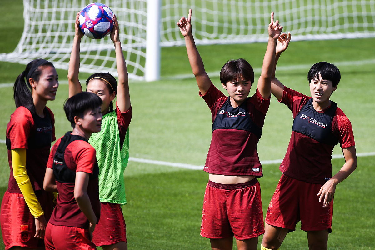 2019年6月22日,法国蒙彼利埃,2019女足世界杯1/8决赛前瞻,中国女足蒙