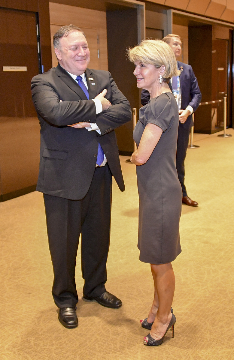 拒绝看前任4，女朋友不理我了，怎么挽回？