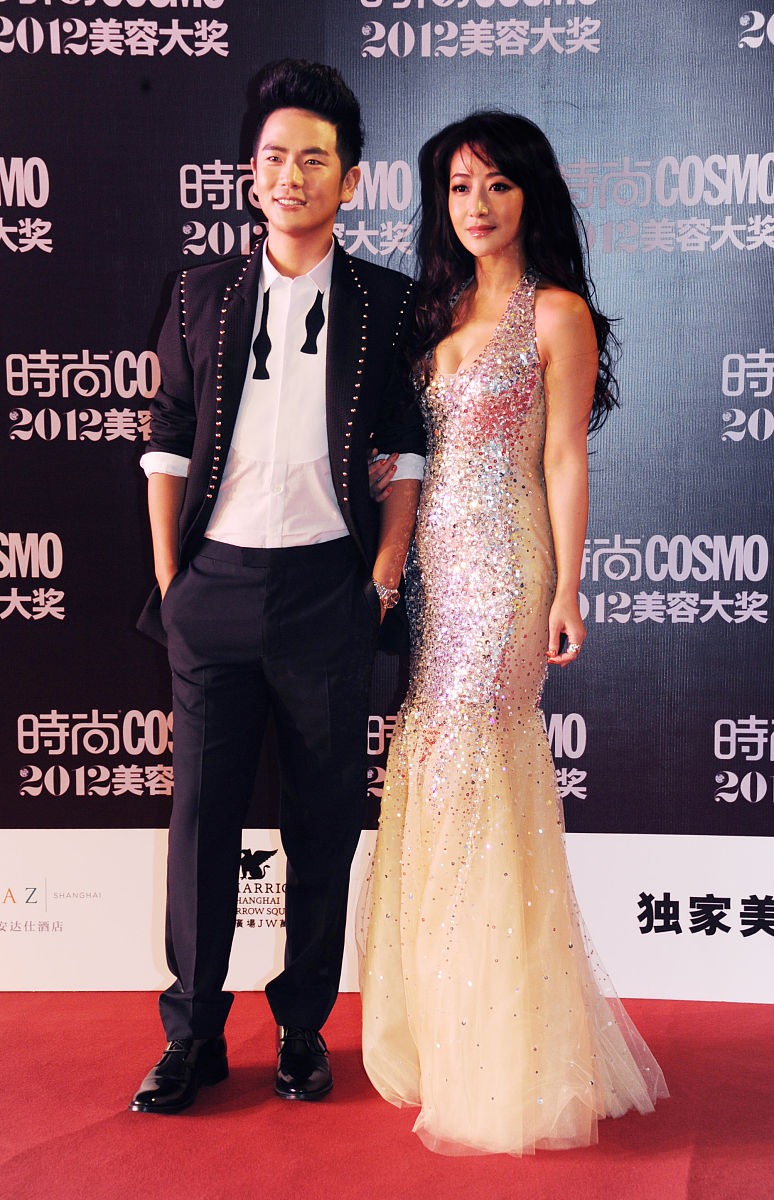 2012年11月1日,上海,2012cosmo美容大奖红毯. , 2012年11月01日,上海,