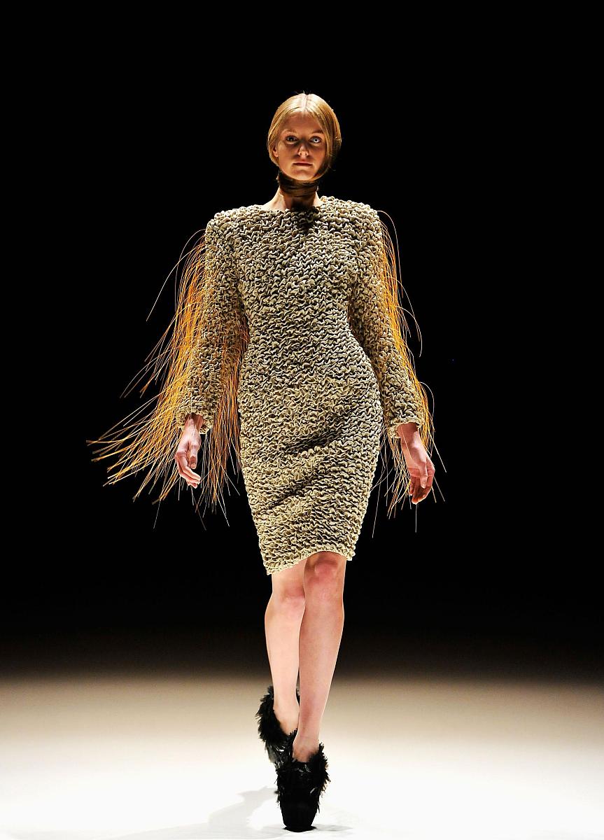 2011年7月9日,柏林,2012柏林时装周(春夏).iris van herpen 品牌秀场.