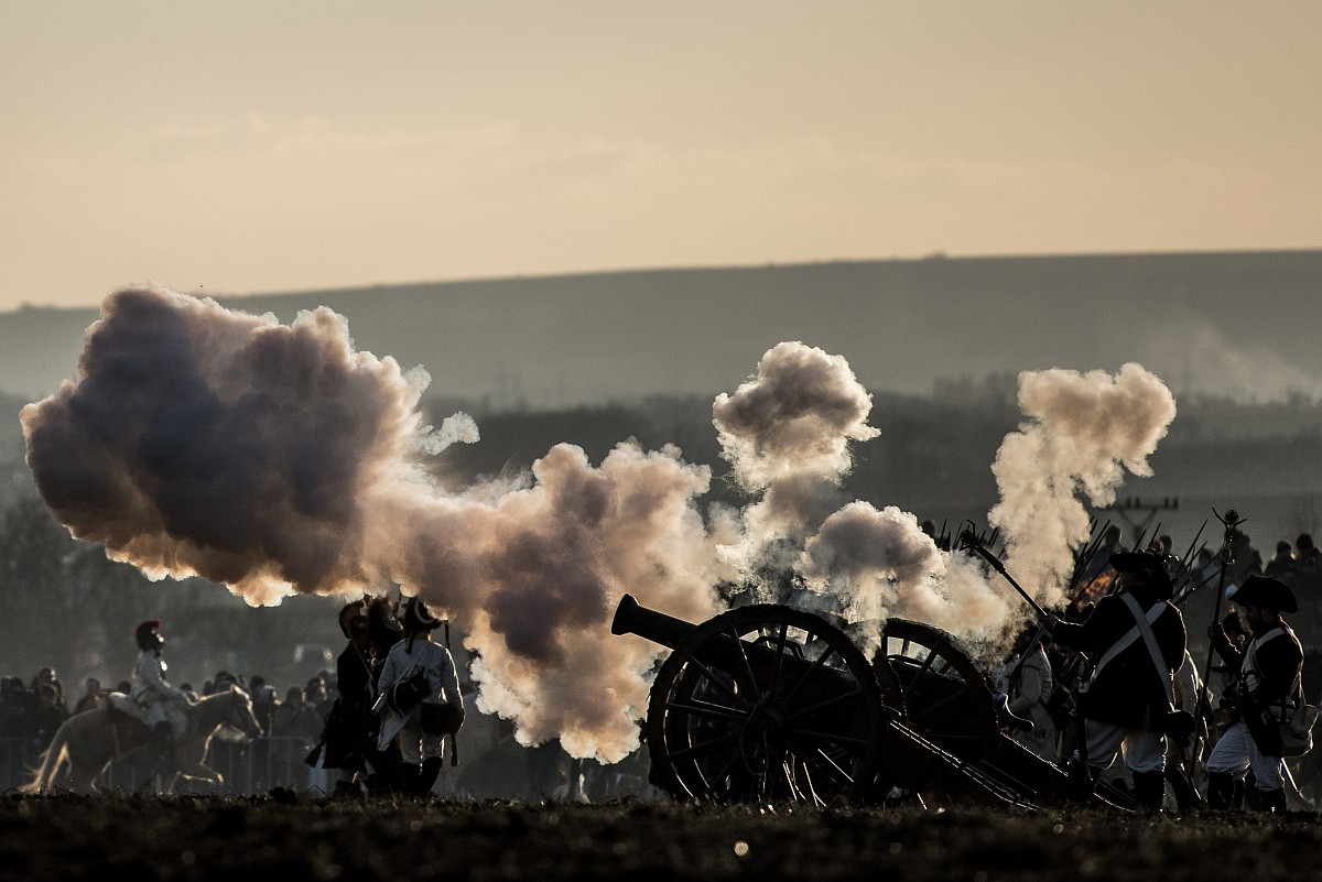 世纪战争：铁幕 - 冷战史诗纪录片