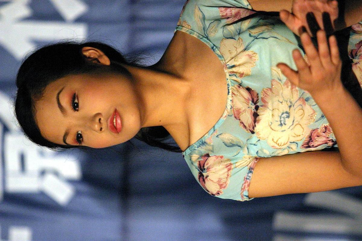 重庆工商学校电子技术应用专业就业前景分析：如何提高就业竞争力？