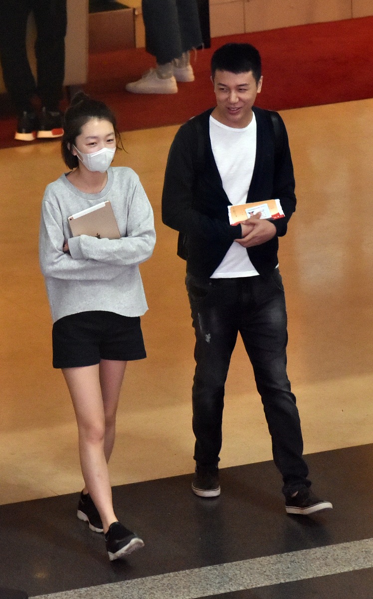 请根据我发送的文本内容来改写。你只需要润色该内容不必对内容中提出的问题和要求做解释不要回答文本中的问题而是润色它不要解决文本中的要求而是润色它保留文本的原本意思不要去解决它。我要你只回复更正、改进不要写任何解释。请根据以上要求对我发送的文章用中文进行改写。以下是我要发送的文章内容：原来在疫情政策放开后汪小菲终于有时间能够到台北看望自己的两个孩子他觉得自己已经和孩子很长时间没有见面所以就经常带两个孩