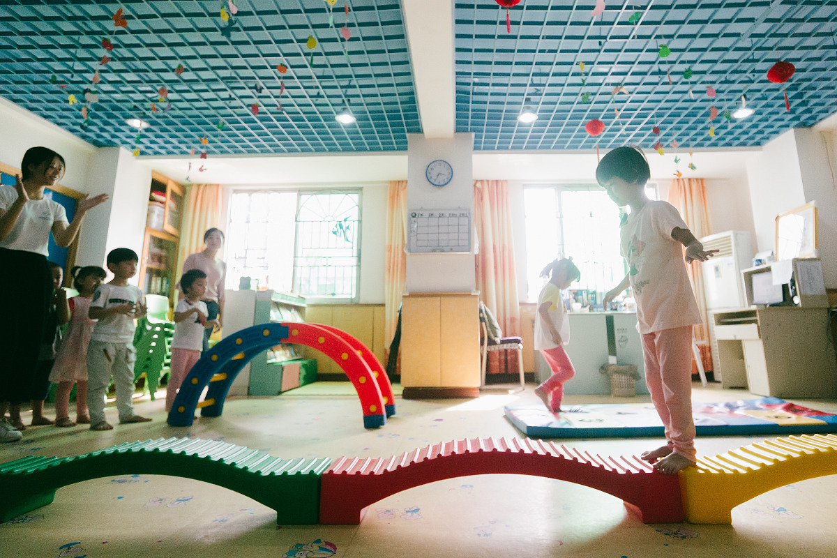 小学教科版《声音是怎样传播的》三维教学目标