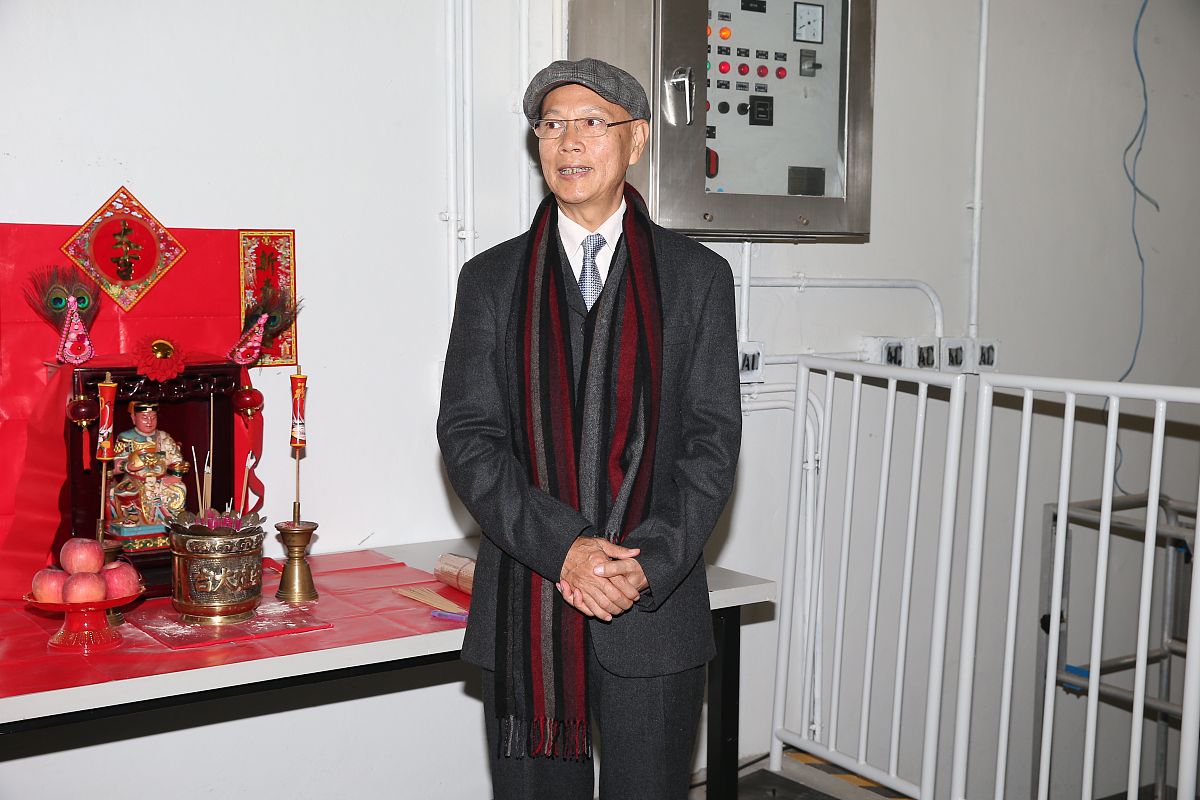 2015年2月21日,香港,罗家英出席在红磡高山剧场举行的"西九戏曲中心粤