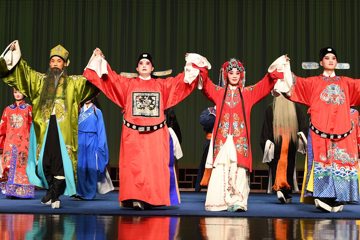 重新润色重点突出戏剧