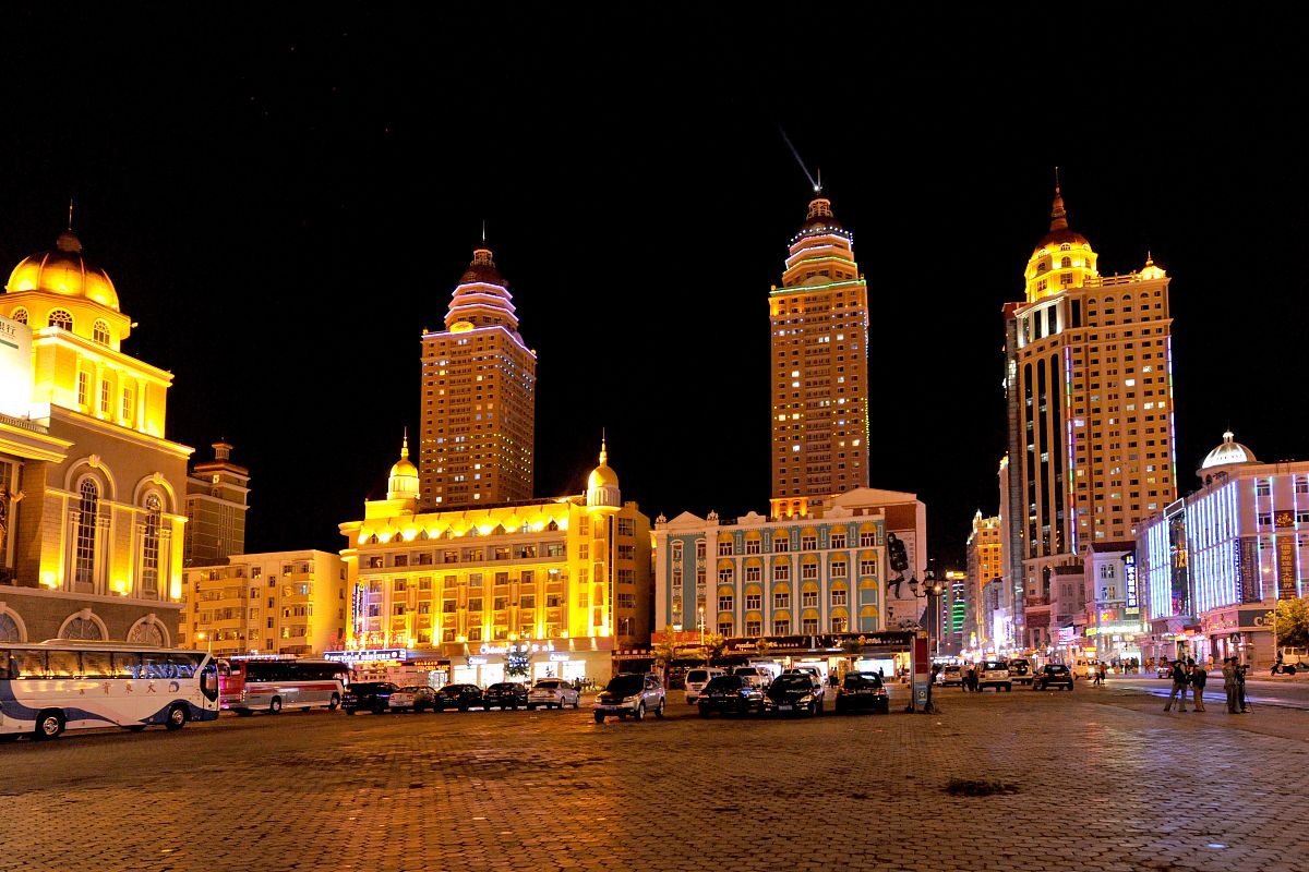 酒店宣传片大纲：城市逃离 - 奢华与宁静的完美融合