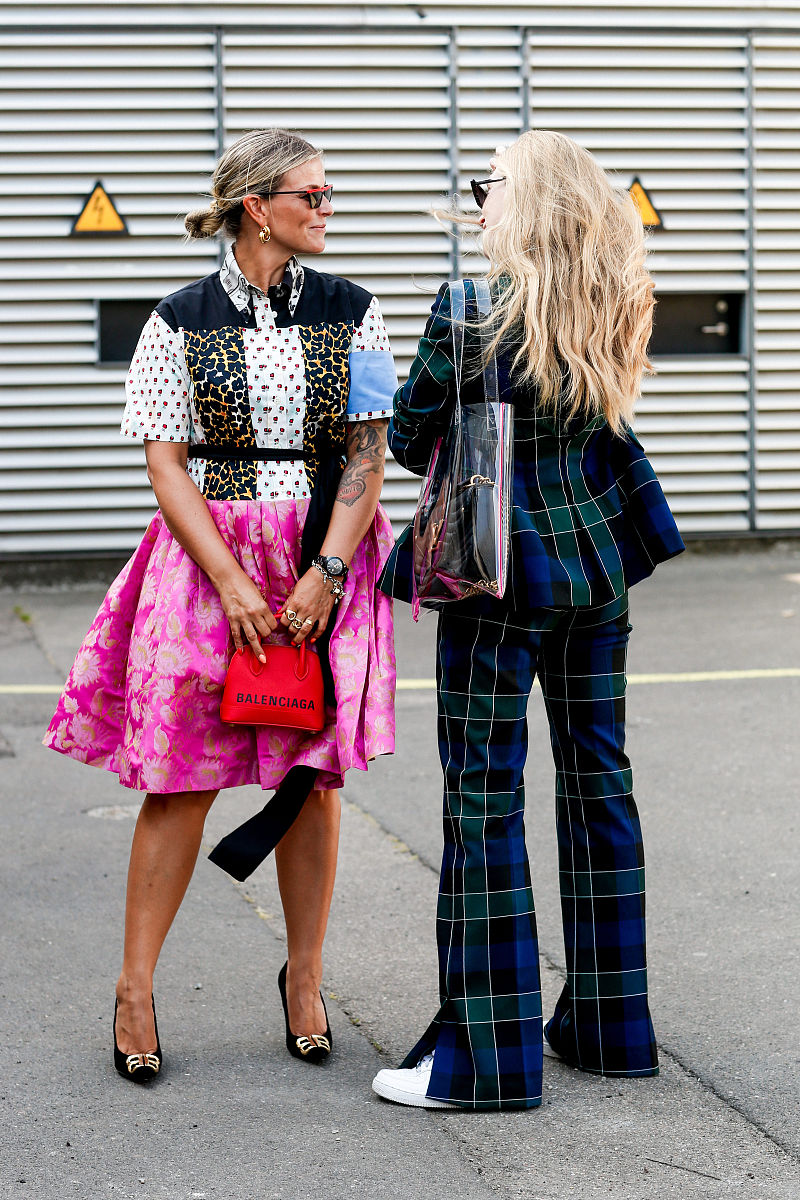 煮熟一块肉需要1分钟请问煮10块肉需要多少分钟