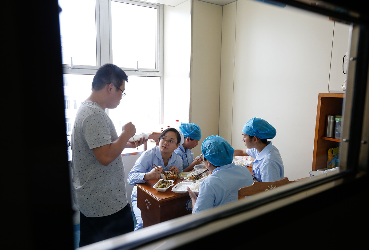 重庆2022年卫校男生适合的专业有哪些？