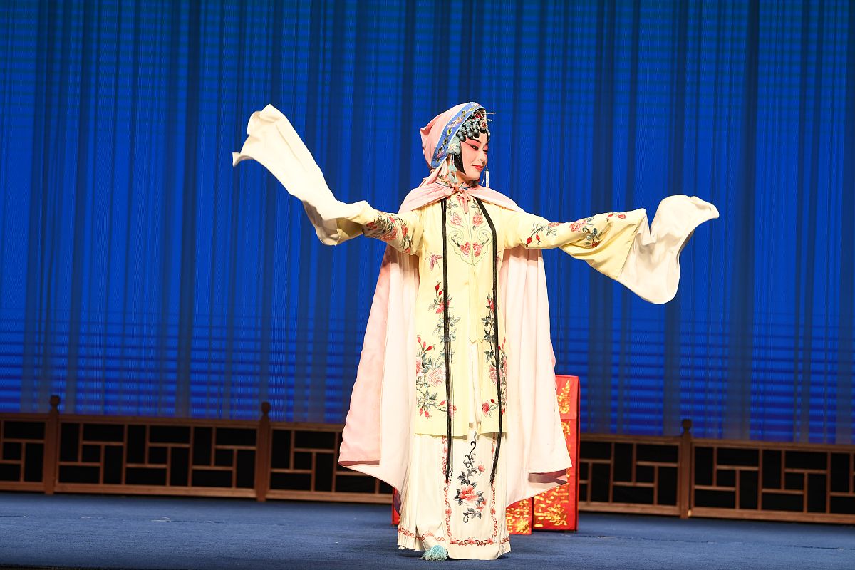 2019年11月23日,江苏苏州,昆剧《贩马记》正在热演.昆剧《贩马记》