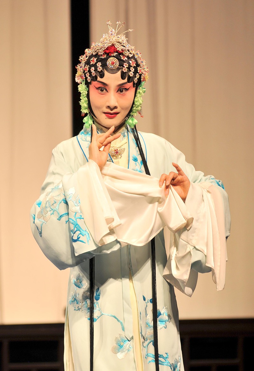 2009年6月26日,南京,昆剧《钗钏记 落园》由江苏省昆剧院演出.***_***