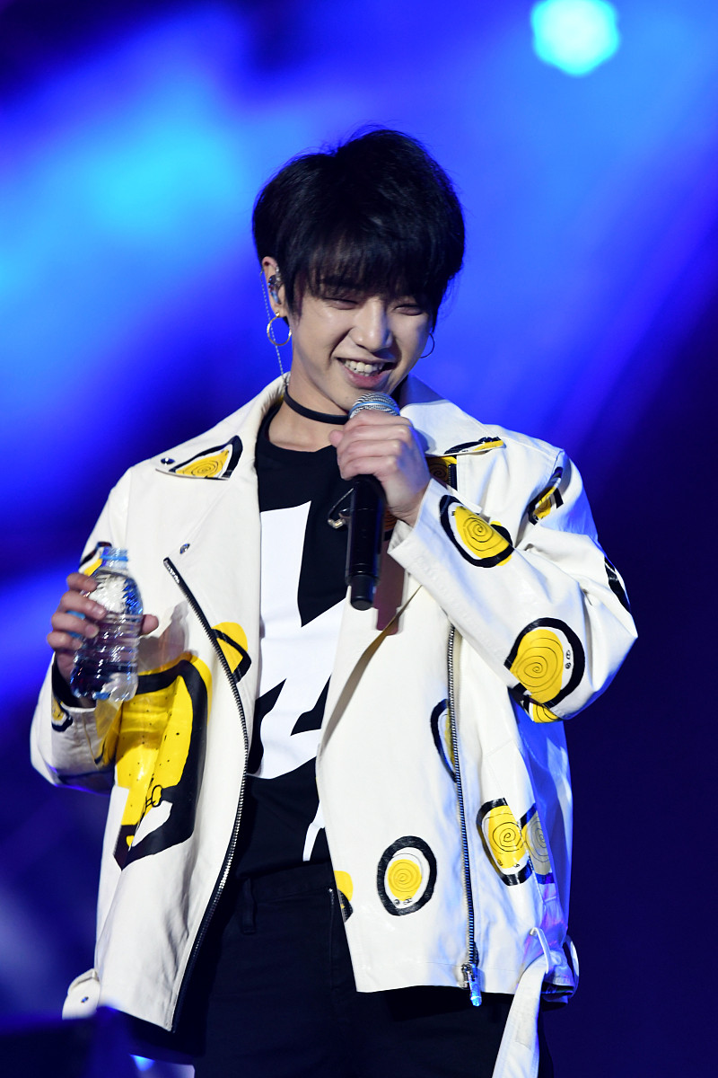 2017年4月22日,上海,b.i.g泛娱乐嘉年华.***_***华晨宇