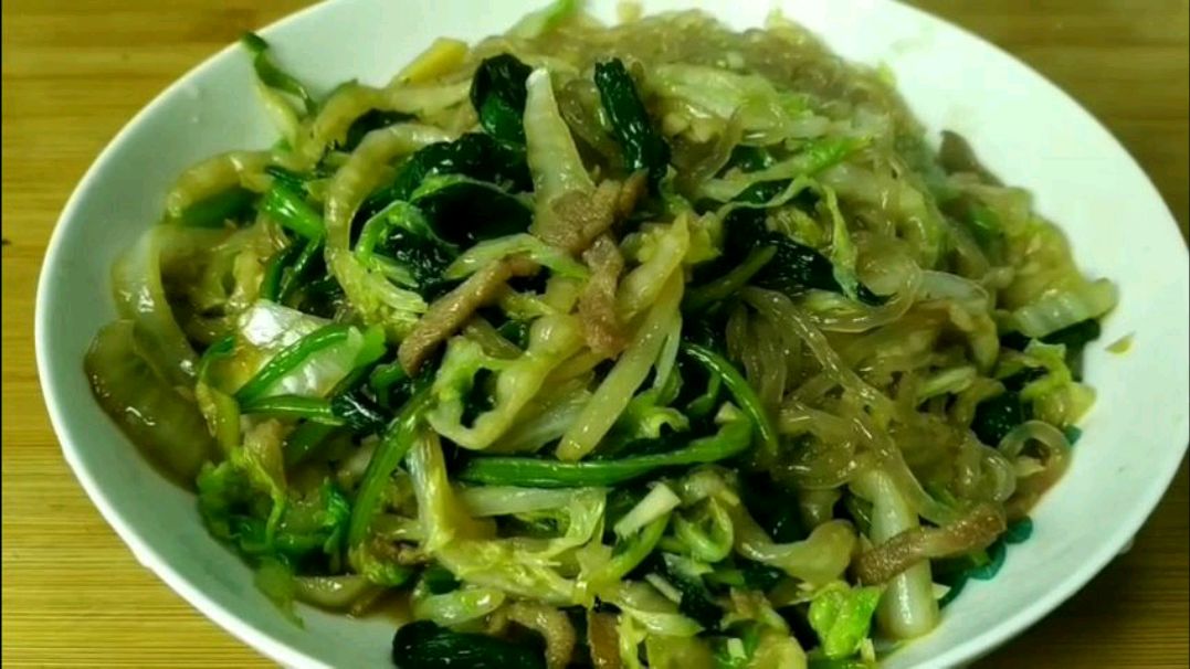 百吃不厌的家乡菜…热合菜,白菜、菠菜虽普通但能做出不普通的味