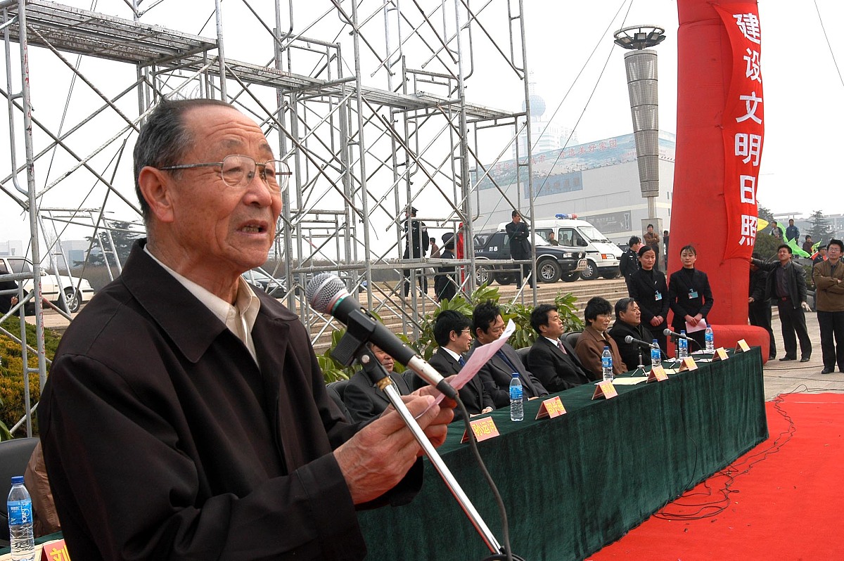 儒家思想中的德主刑辅与公序良俗：相互促进的社会秩序维护