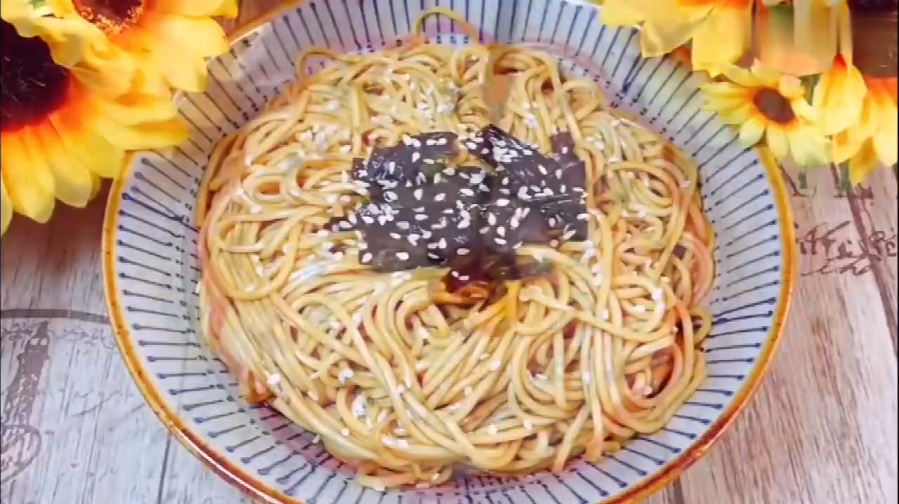 黄小厨秘制私房菜:葱油拌面,在家就能还原大师味道