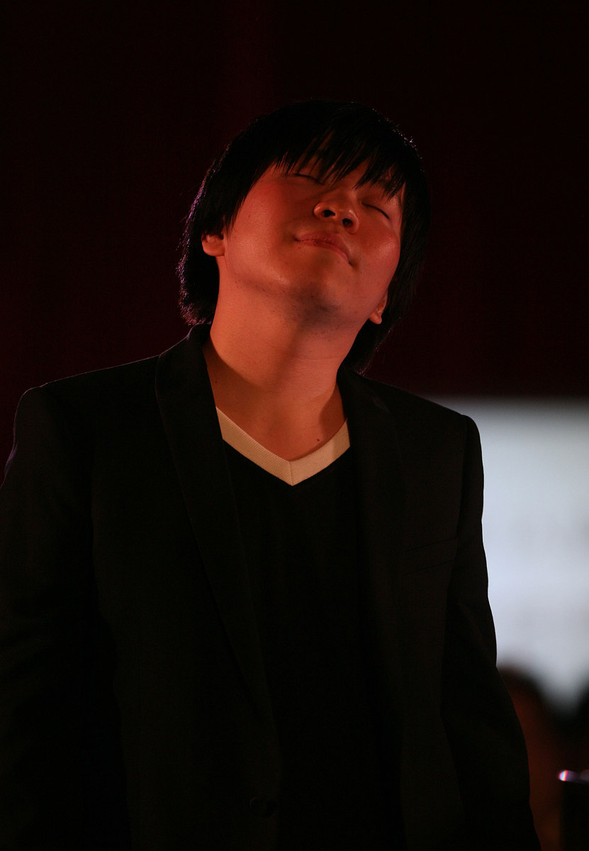 2009年1月17日,北京,贺岁歌曲《中国年》发布会.***_***常石磊现场演