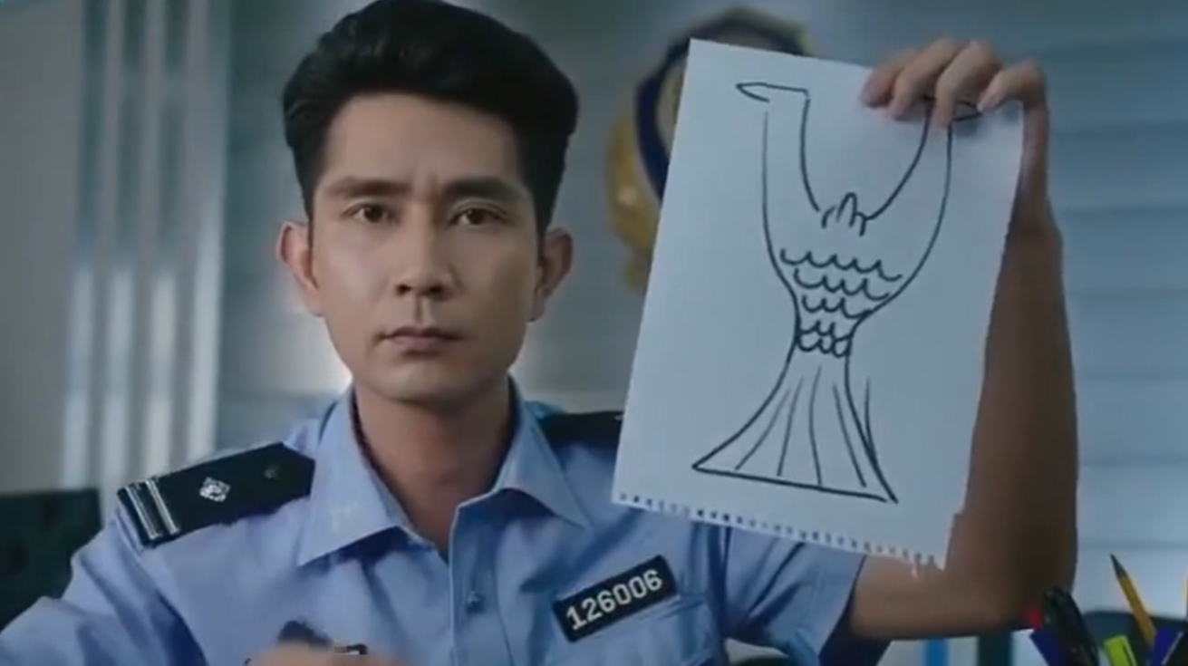 《美人鱼》中最搞笑片段:刘轩报警抓美人鱼,不料当他是神经病!