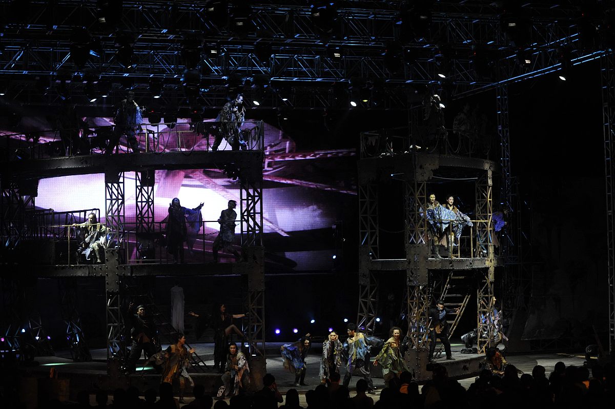 2008年9月26日,北京,国产音乐剧《蝶》举行原有版本的最后一场绝版演