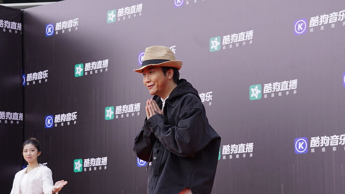 《你笑起来真好看》原唱是谁？