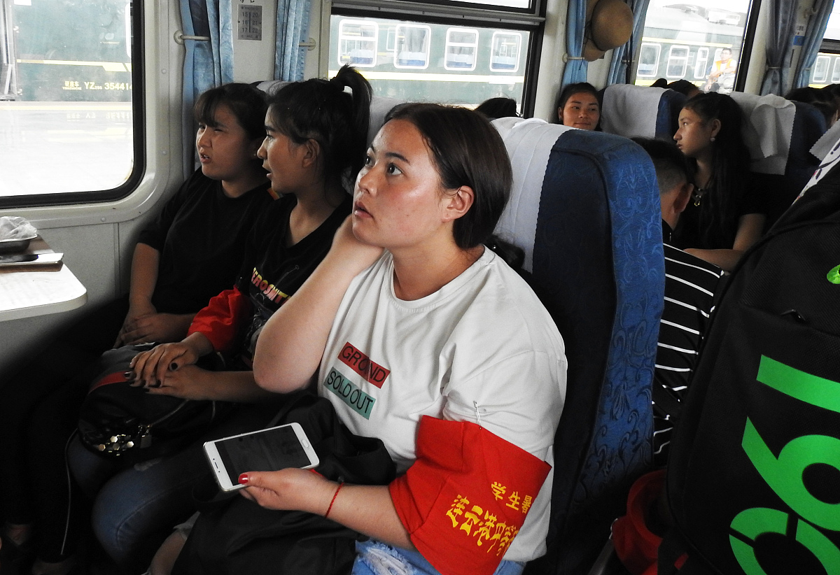 即墨市第一职业中等专业学校招生专业：机电、商贸、旅游、美容美发