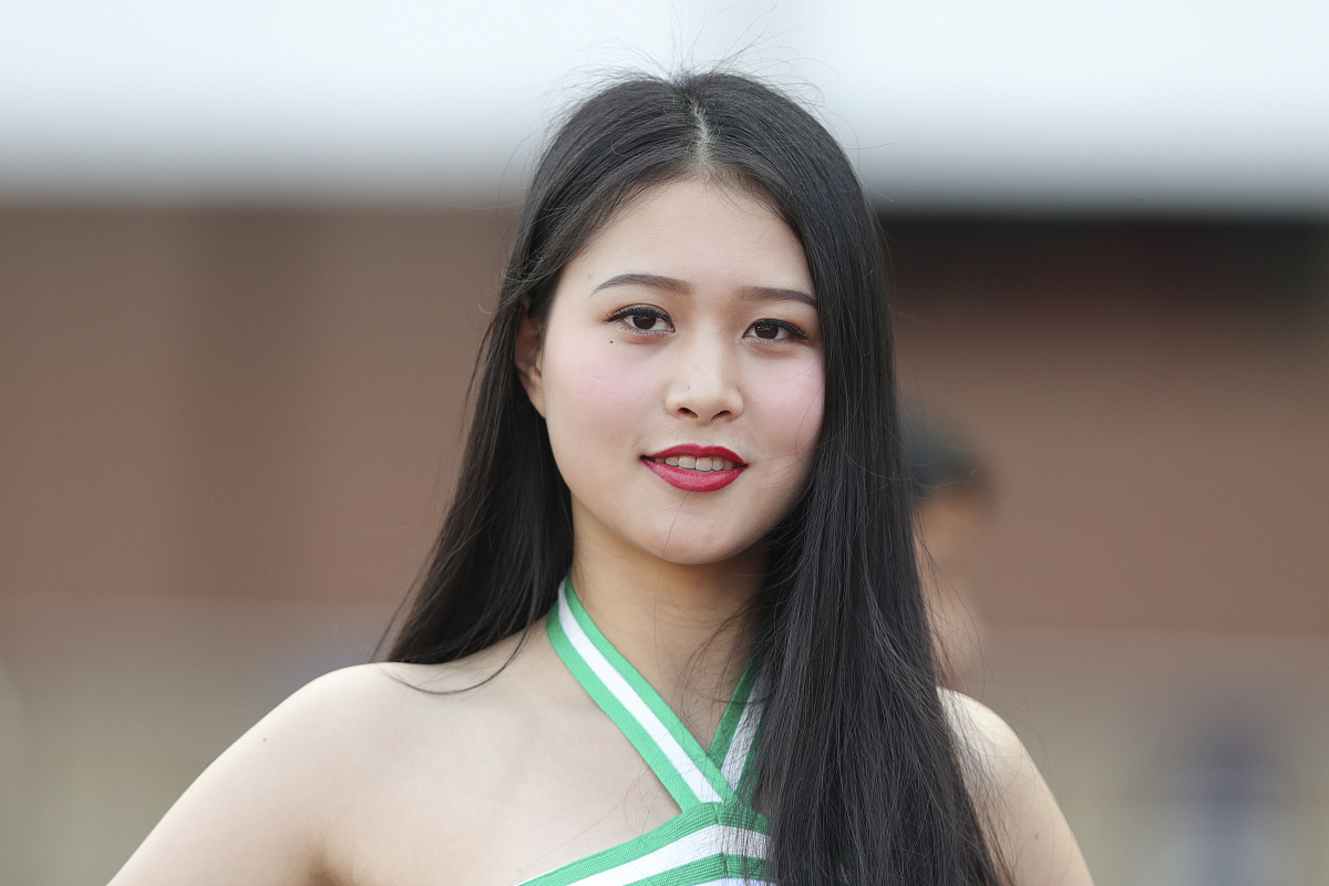 2018亚冠小组赛g组:广州恒大淘宝vs武里南联 啦啦宝贝现场助威