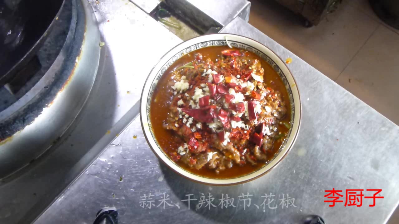 水煮牛肉的家常做法,告别传统加一点它,味道会变得更加醇厚
