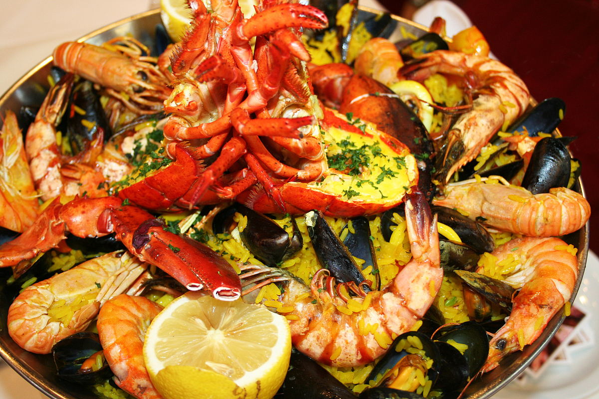 龙虾和螃蟹：可以一起吃吗？海鲜美食搭配指南