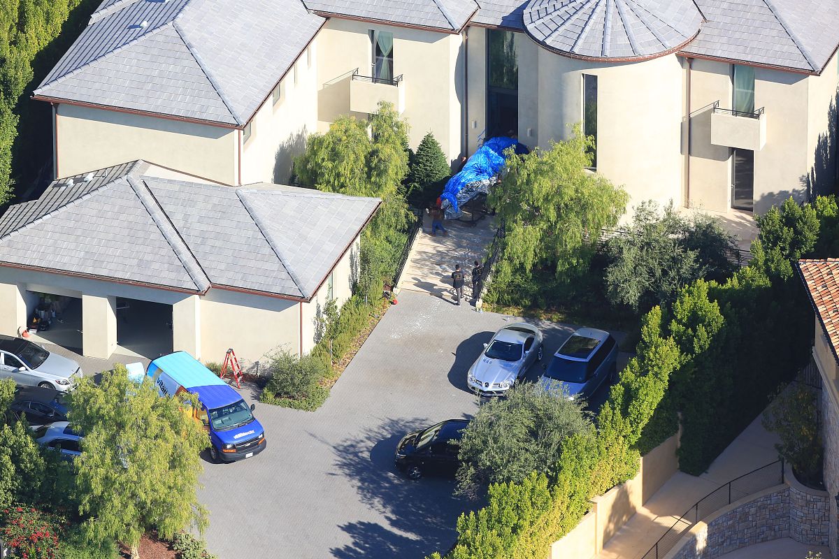 在中国农村私人院子提供停车什么样的名义不会违法