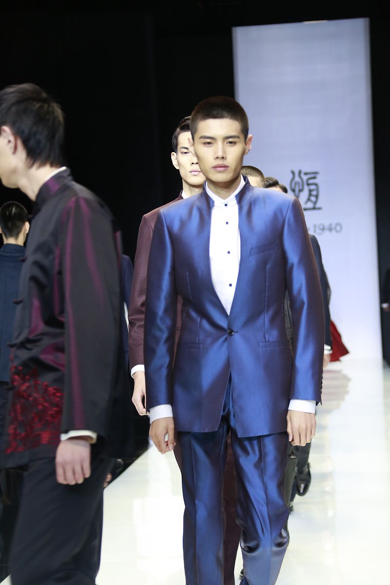 如果客户问我们为什么退出一个不好用的产品要如何回答