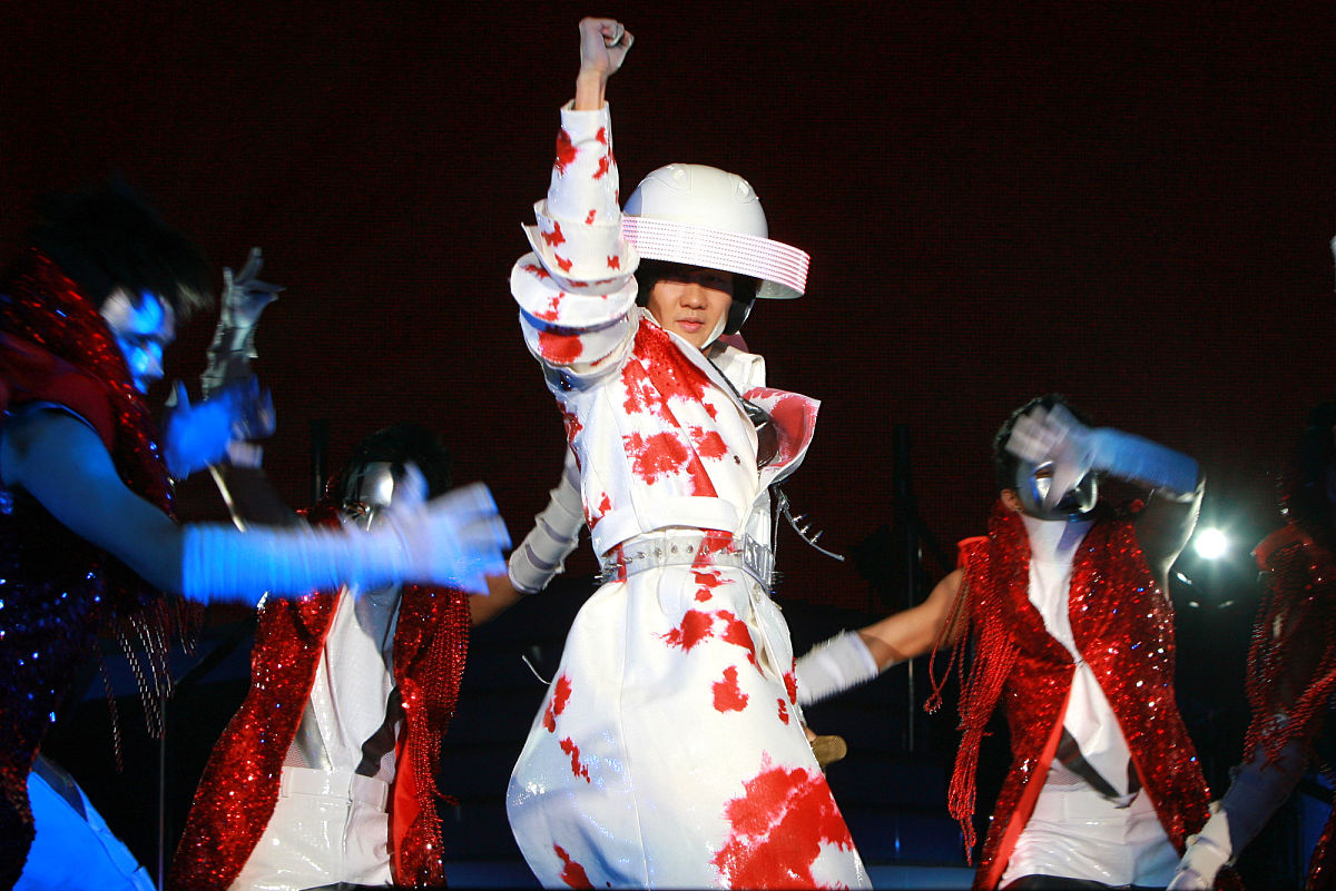 2010年8月28日,上海,唱作天王林俊杰继举办"<strong>i</strong> am"世界巡回演唱会第二