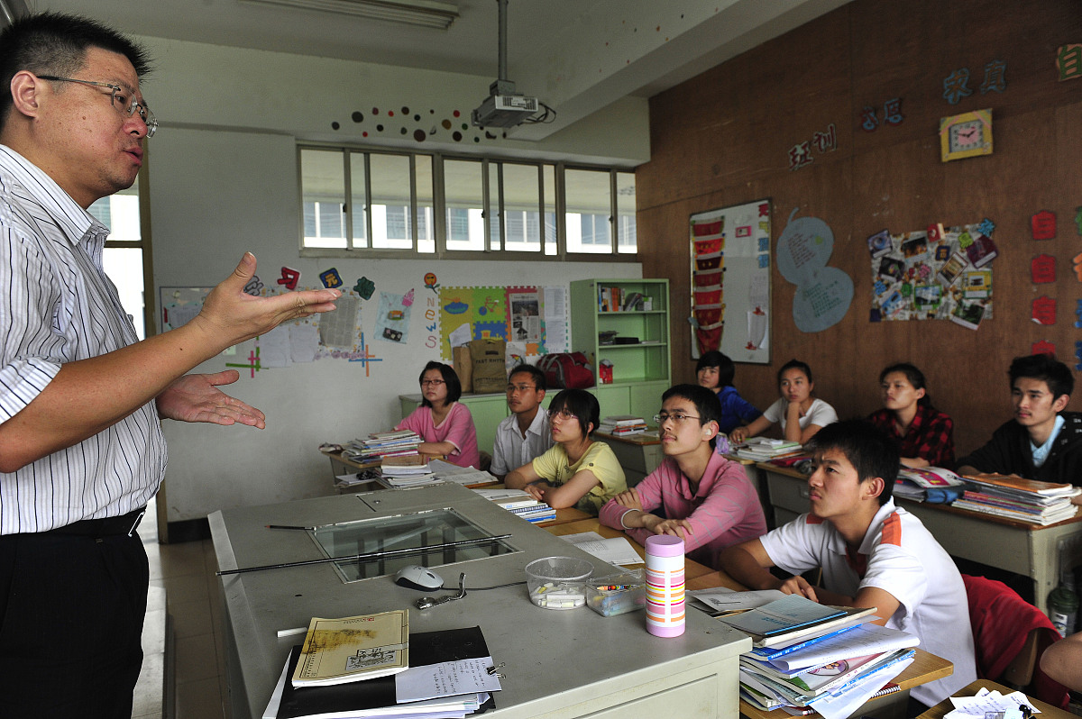 2022年教师年度考核个人总结：教学实践与自我提升