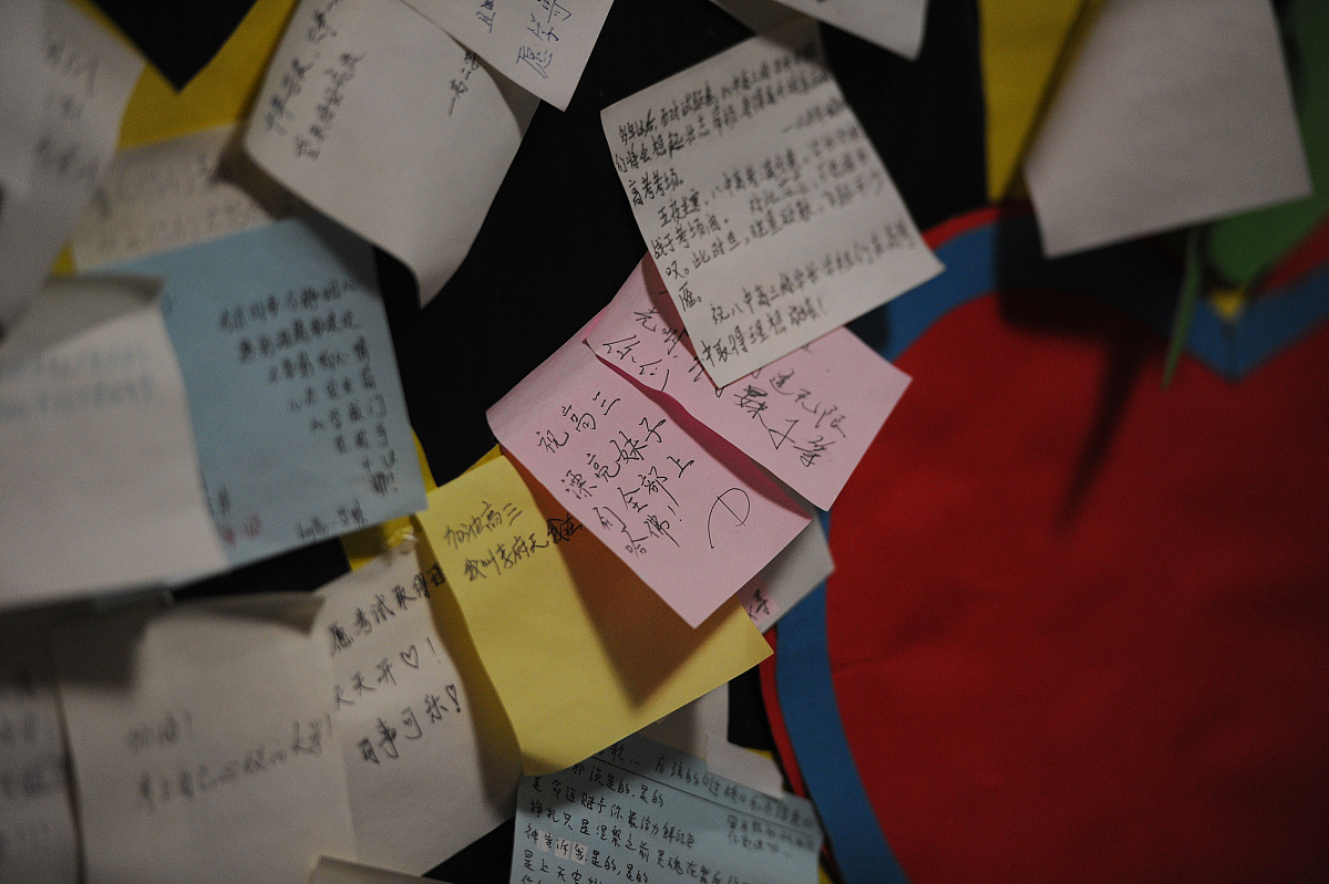 手续一办完我们就给你发请求书以上翻译成日语邮件 使用敬语