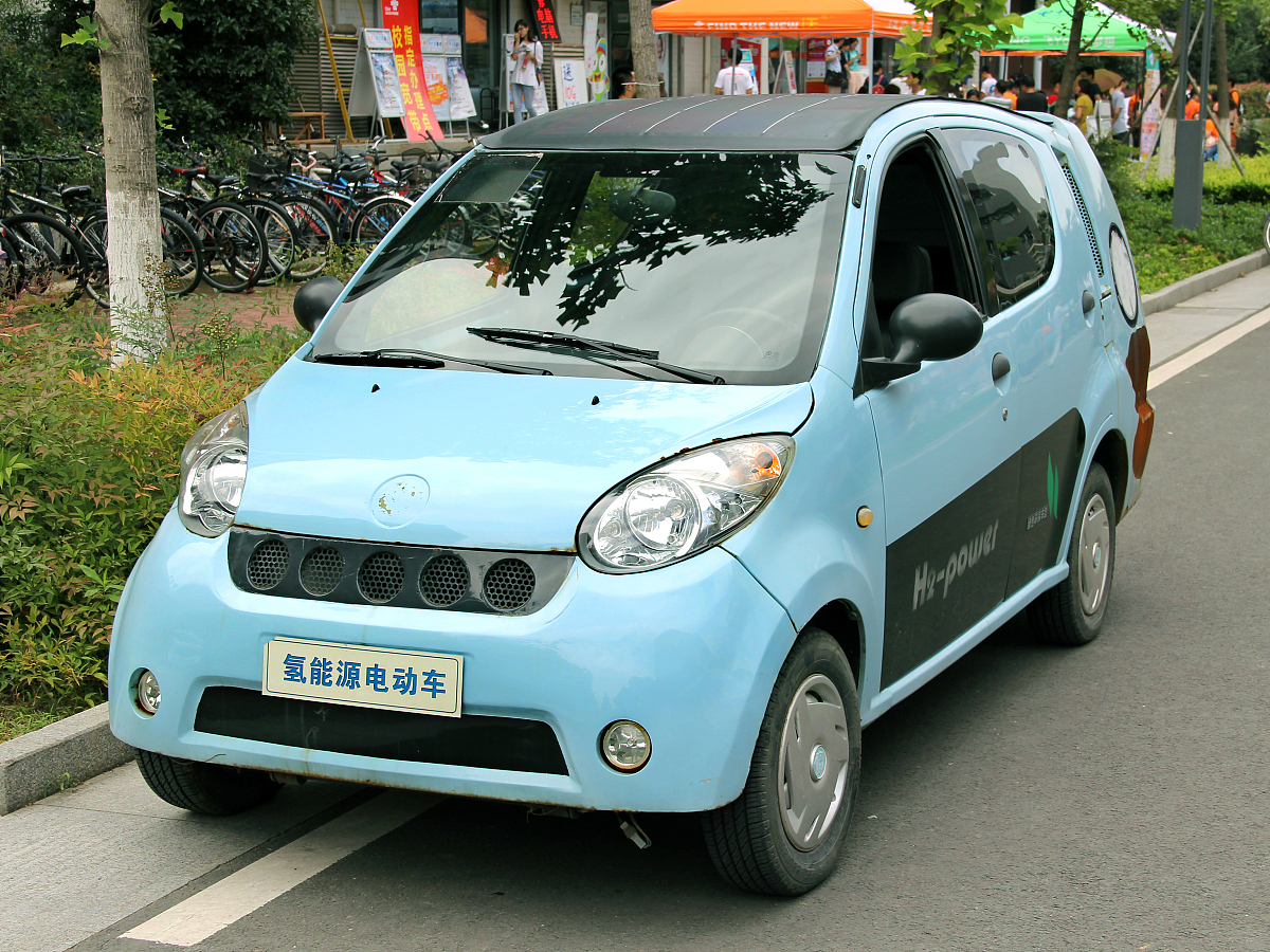 丽驰电动四轮车∨8是否符合国标？