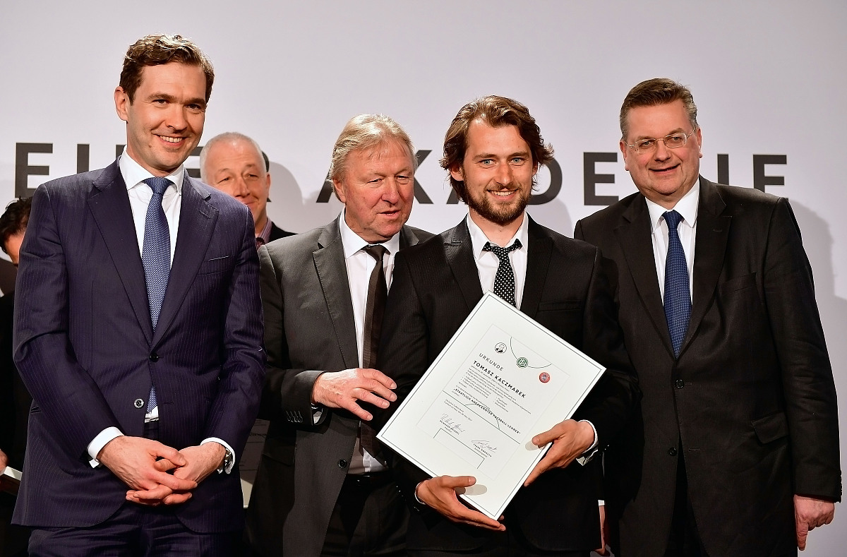 威海职业学院建筑装饰工程技术专业课程设置,就业前景如何