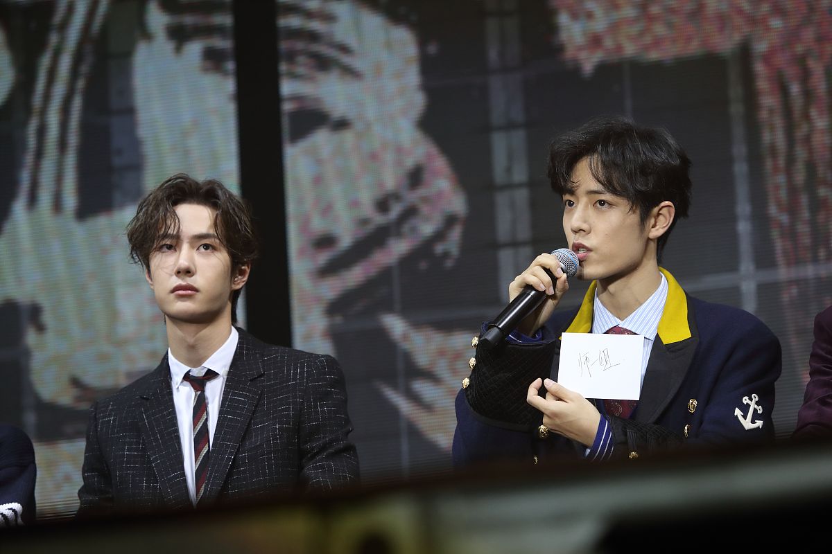 剧版忘美超话超爱他们两个口云深不尽梦有时浮华一场空的微博视频围绕这篇博文写1条10字左右的评论