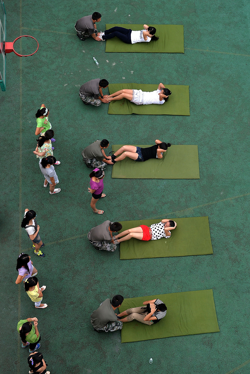 重庆第一财贸学校报名指南：官网、招生办、电话三种方式