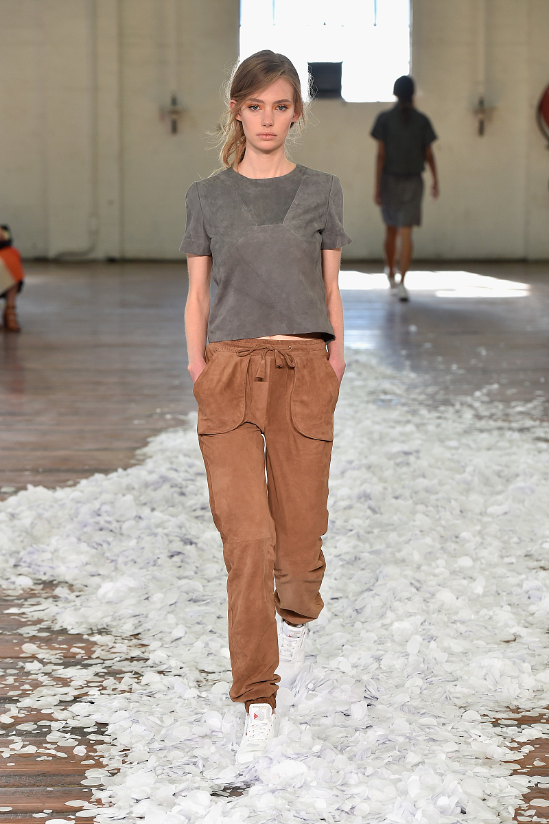 CS:GO饰品市场：投资、竞争与风险