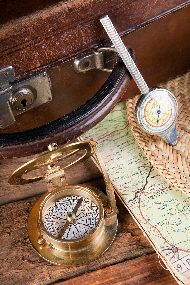 Crazy Horse Leather 8-Piece Travel Watch Case - Vintage Style & Secure Storage