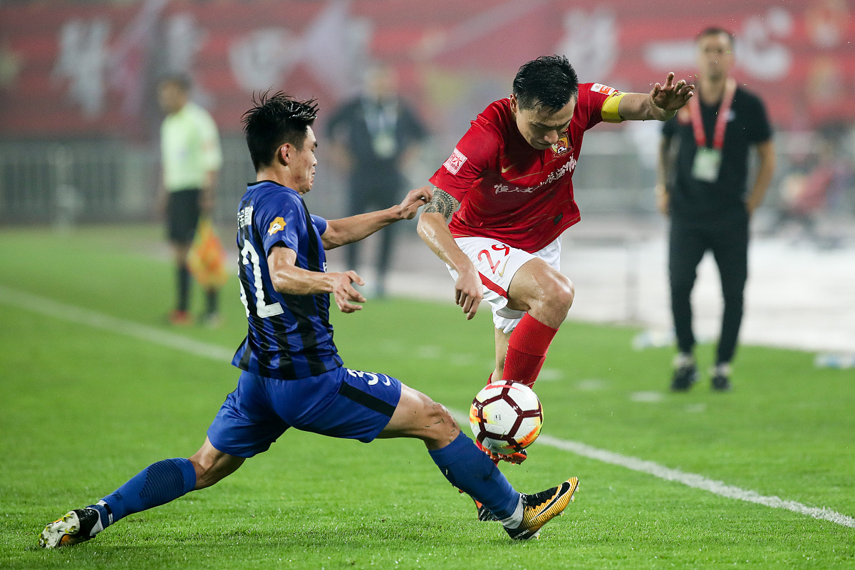 2018中超第8轮:广州恒大淘宝1-0江苏苏宁 于汉超献绝杀