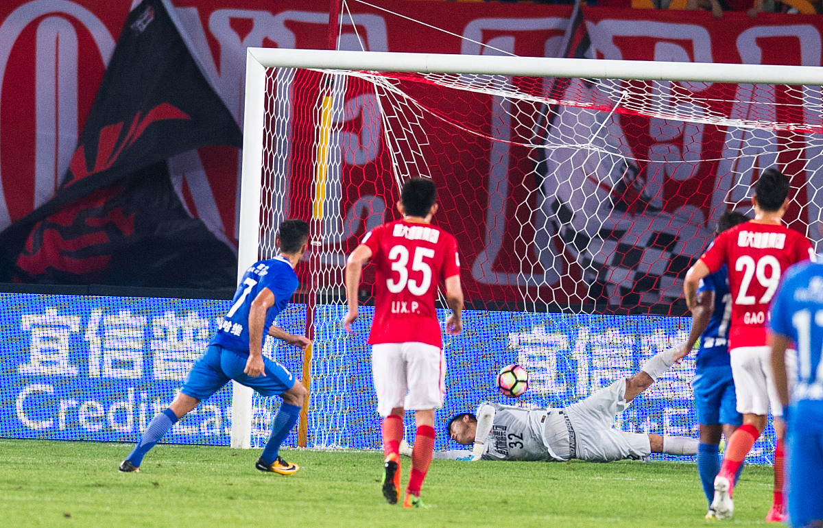 2017足协杯1/4决赛次回合:恒大淘宝7-2富力  阿兰两射一传