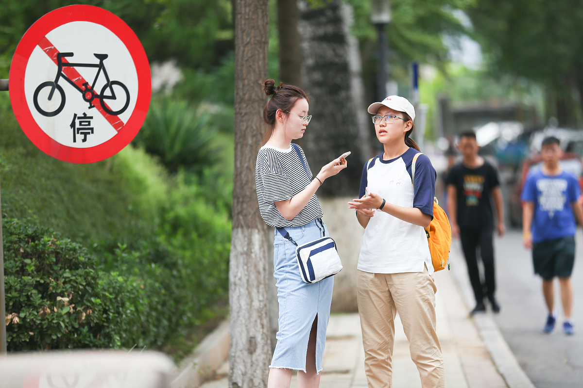 小学生的烦恼：学习压力、同学关系和父母陪伴