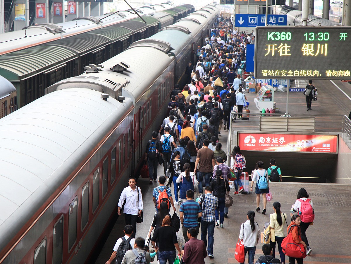 长三角铁路今日客流量突破358万人次！网友：出行首选，高效便捷