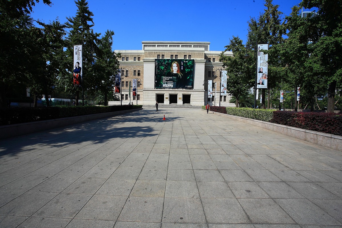 ***_***2013年10月28日,上海,上海市人民广场周边 上海音乐厅