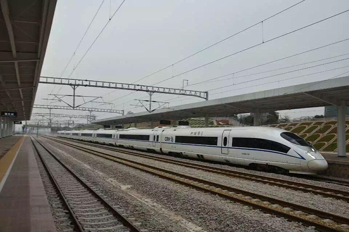 成都民航高铁学院招生名额剩多少