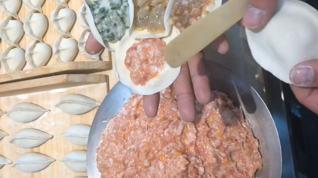 一个视频告诉你真正包饺子的手法,不学真是亏了