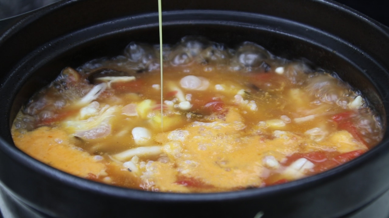 夏天要多喝这种汤,2分钟一大锅,酸爽开胃,全家老少都爱喝,香