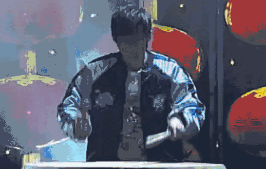 2018年春晚我堅持不到一小時，1998年的春晚卻看了好多遍